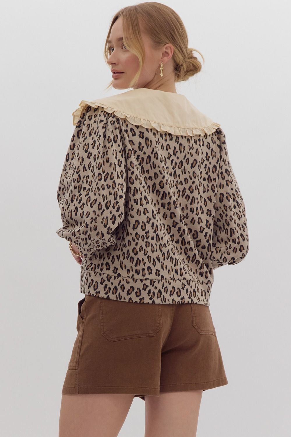 Leopard Print V Neck 3/4 Sleeve Crop Sweater w/ Collar