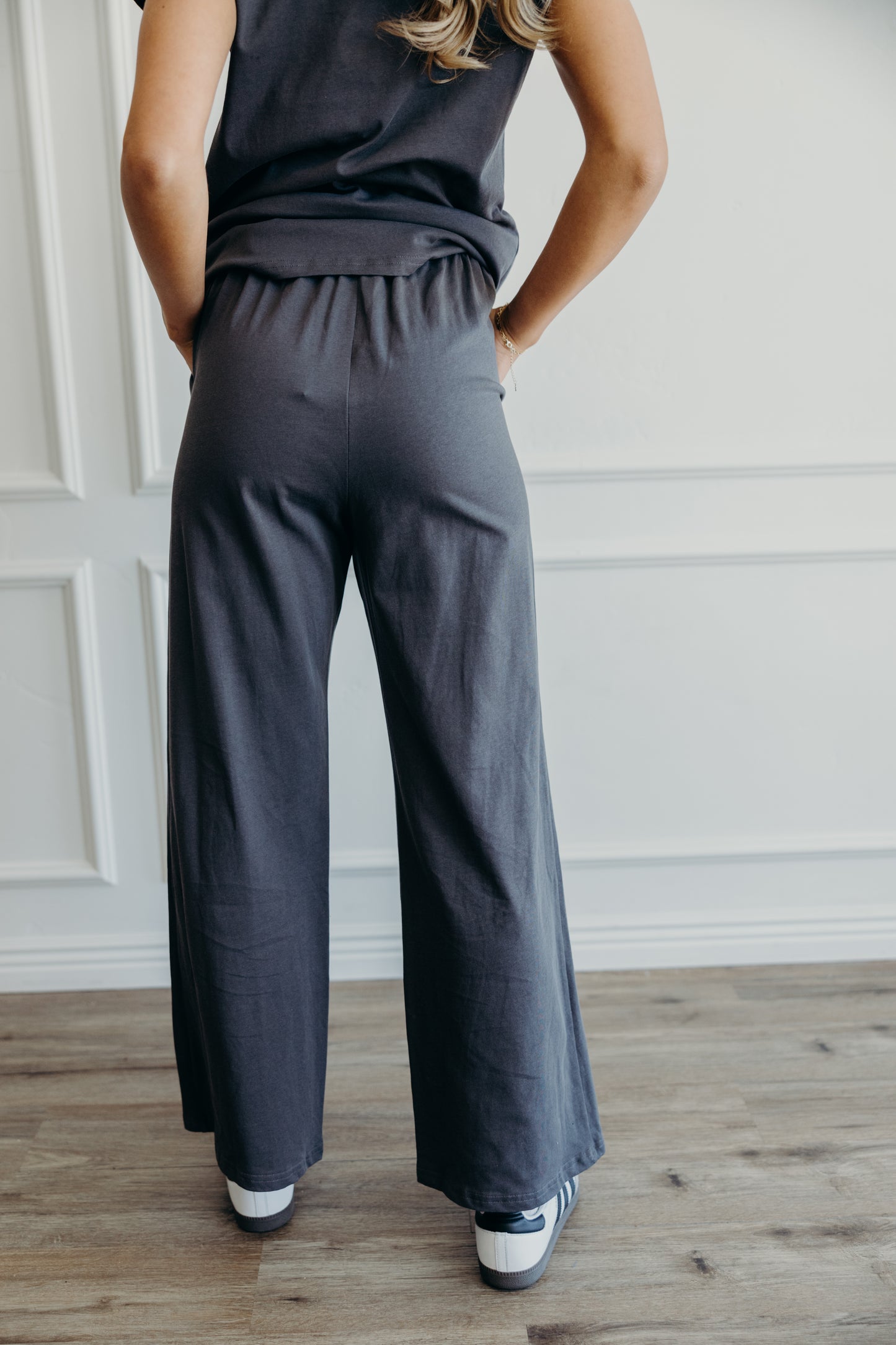 Wide leg lounge pants in moonstone